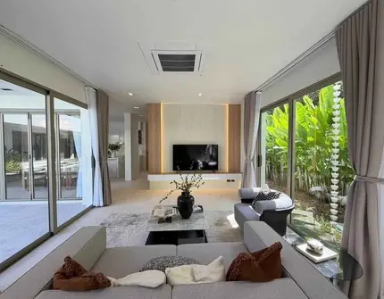 Loch Palm Villa - living room