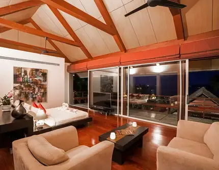 Stunning sea view villa in an exclusive Surin Beach -