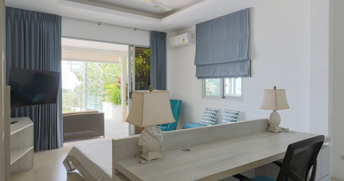 Bayside BB3 home office