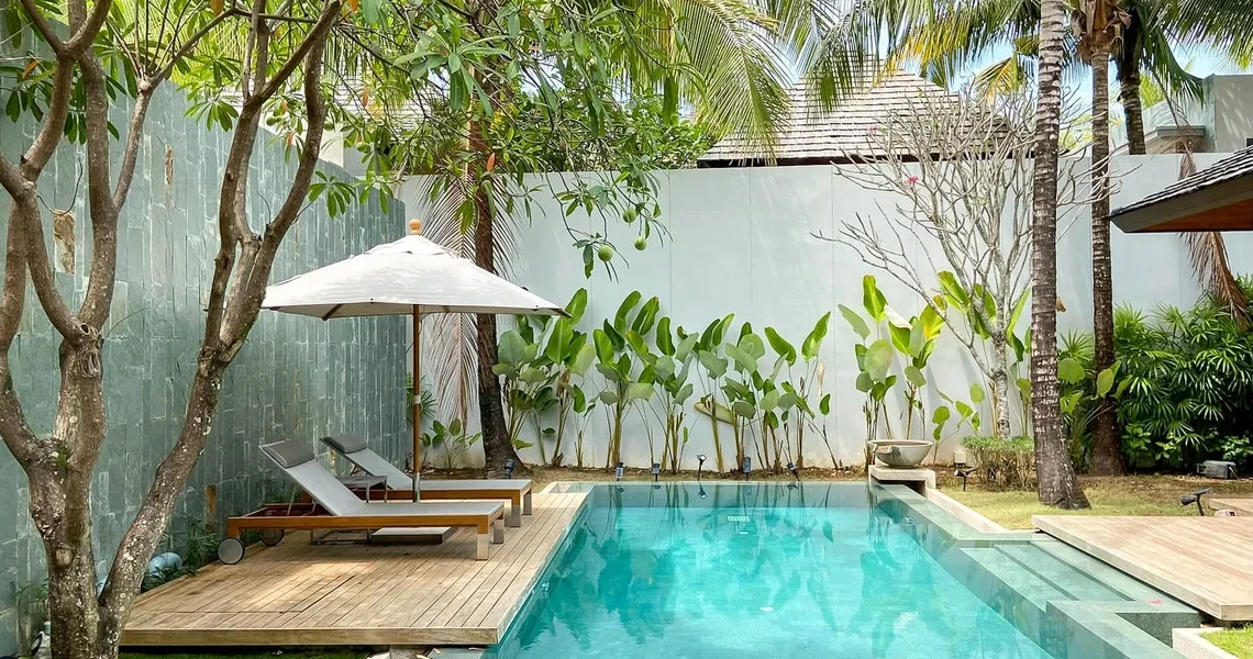 Anchan Grand Residence - pool with sundeck