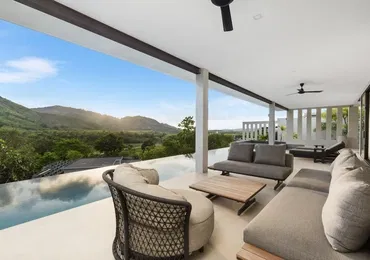 Manick Hillside villa 7-Outdoor Sofa