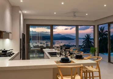 Bangrak Bayview - Kitchen