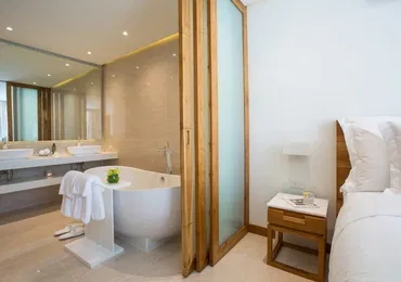 Luxury apartments on Samui Chi Residence bathroom