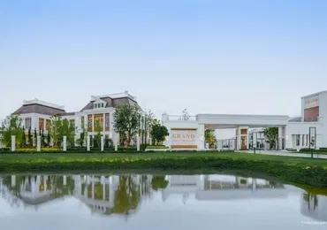 Boulevard Bangna State - Entrance