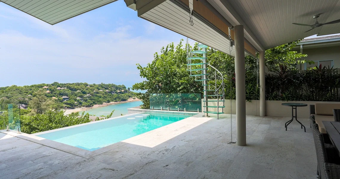 Bayside BB3 pool outood