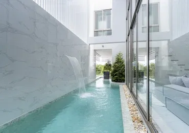 Luxury villas on Phuket The Residence Swimming pool