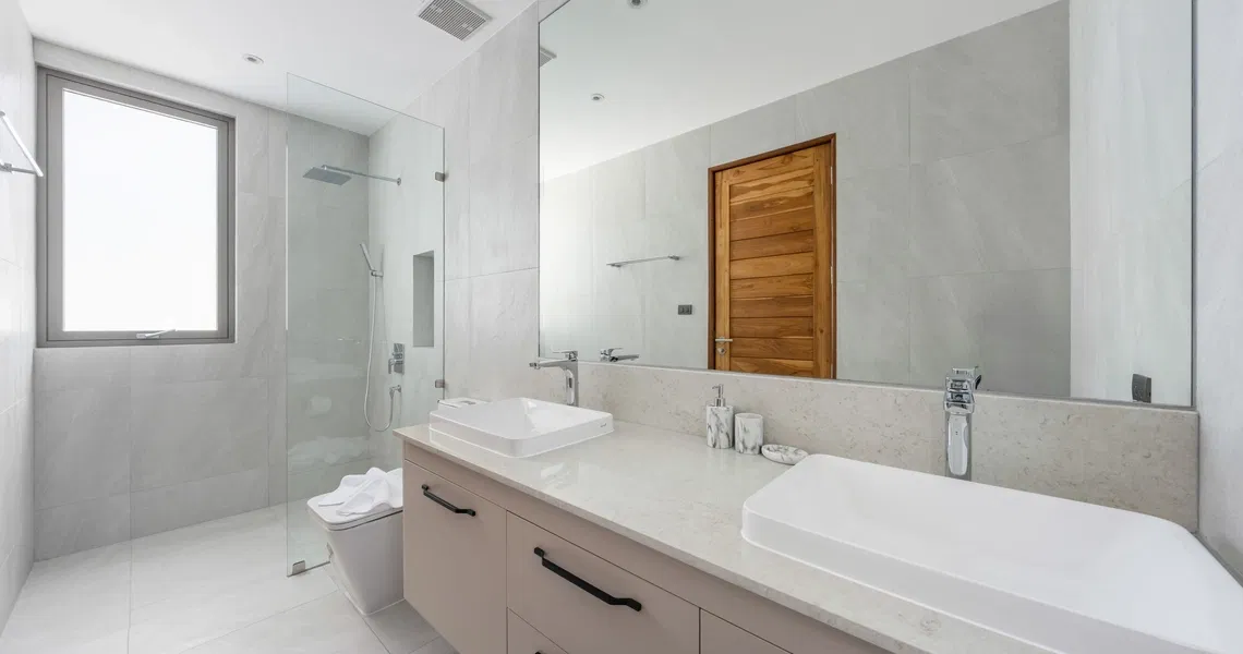 Bangrak Bayview - Bathroom