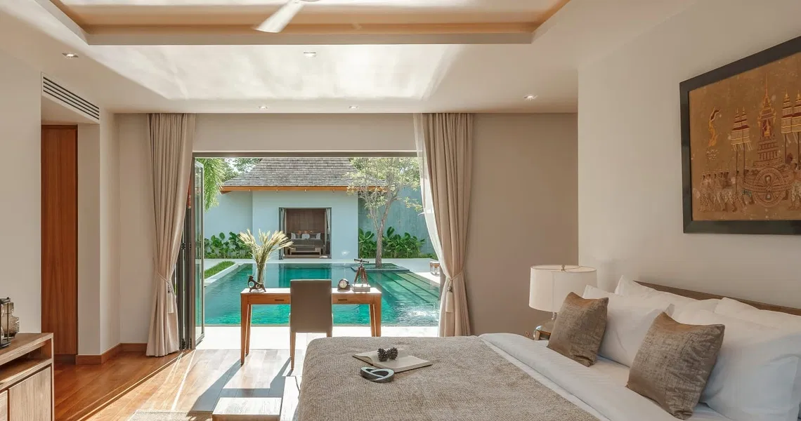 Anchan Burgundy –Bedroom