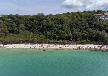 Land Plot on Samui Unique 27 Rai oceanfront land drone view