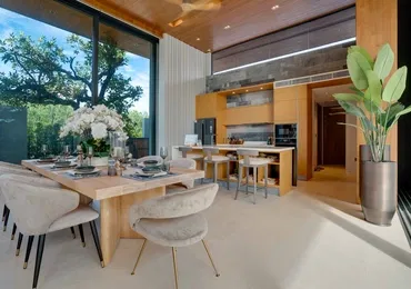 Botanica Forestique - Dining table