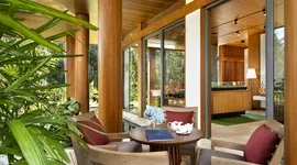 Aquella Lakeside show villa