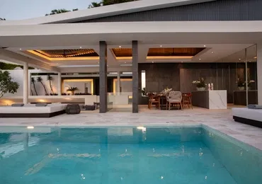 Villa Celadon - Swimming Pool