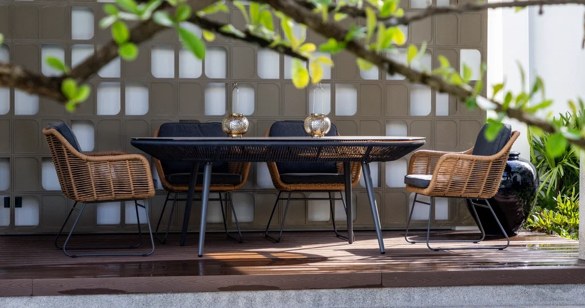 Erawana Creek - outdoor dining
