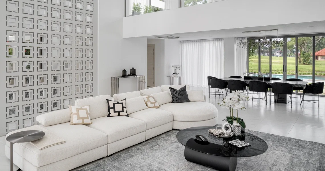 Laguna Homes - living room