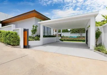 Villa Paradise – Villa gate