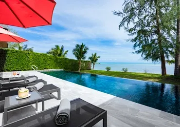 Luxury villas on Samui 5 Bedroom Beachfront Villas in Baan Talay swimming pool