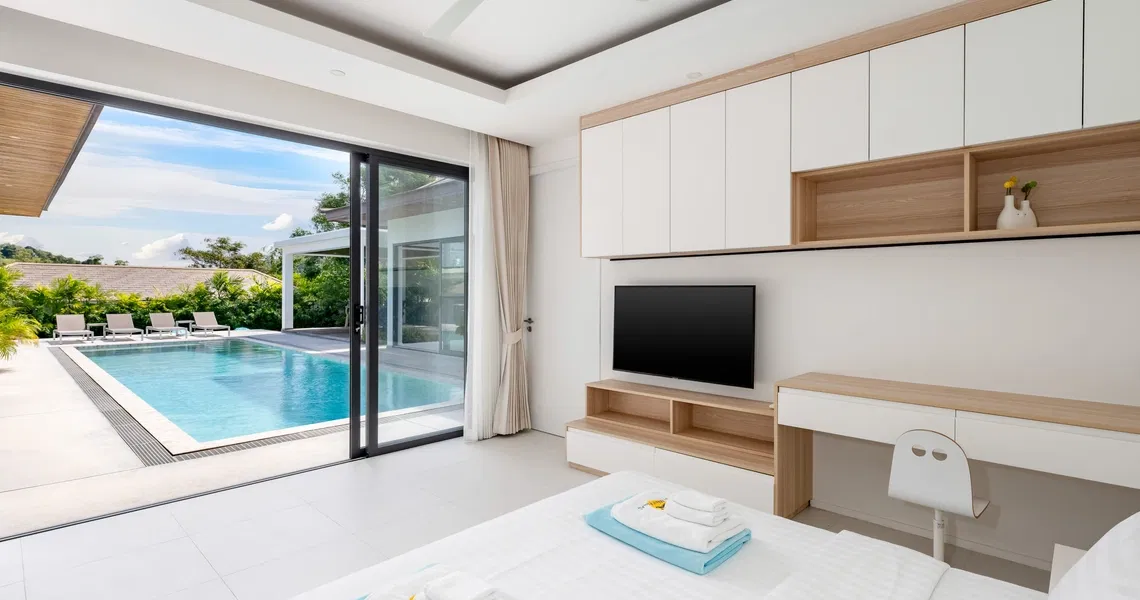 Hideway Villa Samui - bedroom with pool view